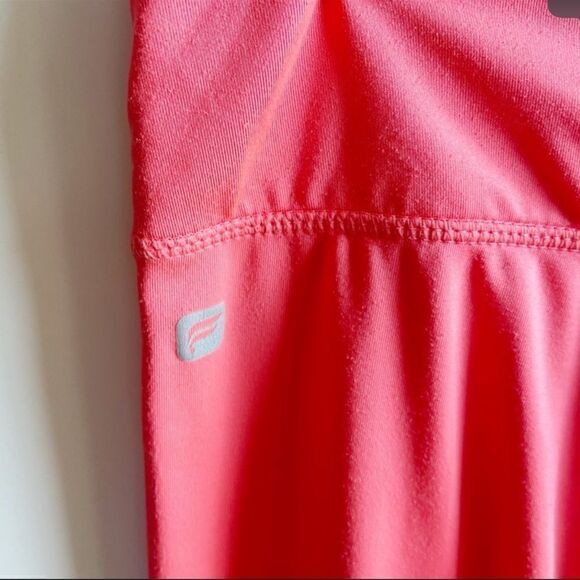 Fabletics Yogi Capri Pants in Desert Rose XS - Picture 6 of 7